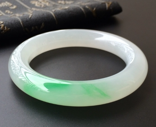 翡翠手鐲回收